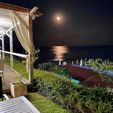 شقة 5-star Beachfront Luxury