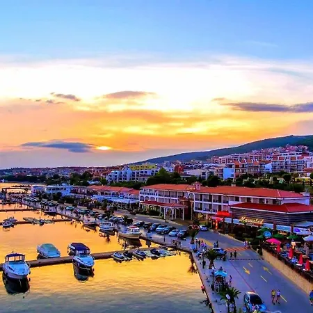 شقة 5-star Beachfront Luxury
